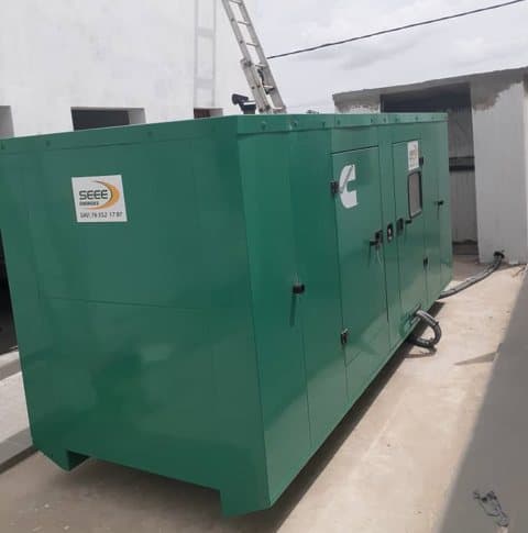 Groupe électrogène de 400 kVA livré sur le site de l'aéroport